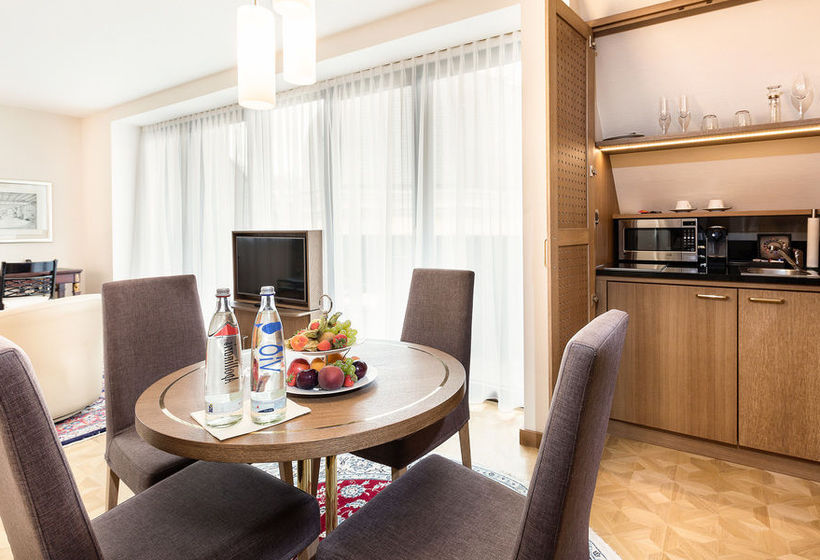 Derag Livinghotel De Medici 17