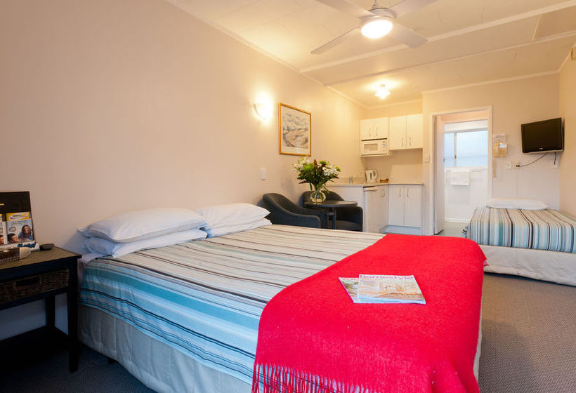 Outrigger Motel Paihia 9