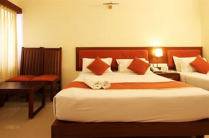 Hotel The Gopi Nivas Grand 3