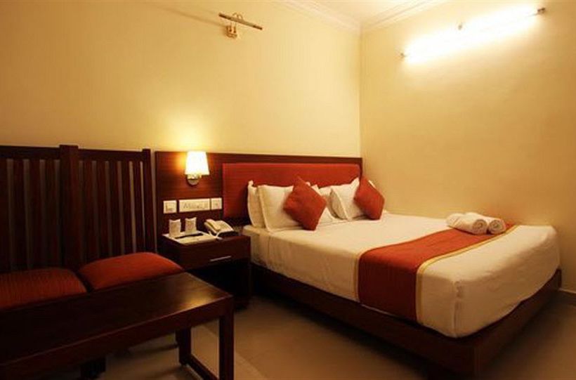 Hotel The Gopi Nivas Grand 5