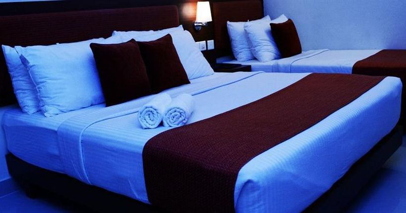 Hotel The Gopi Nivas Grand 8