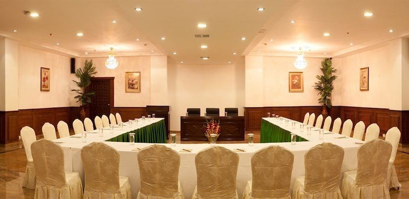 Hotel Jc Residency 9