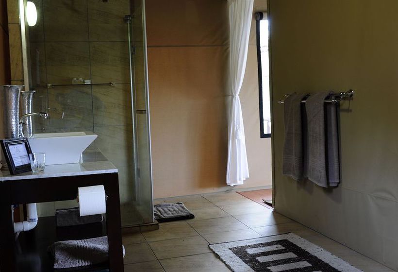 Hotel Chisomo Safari Camp