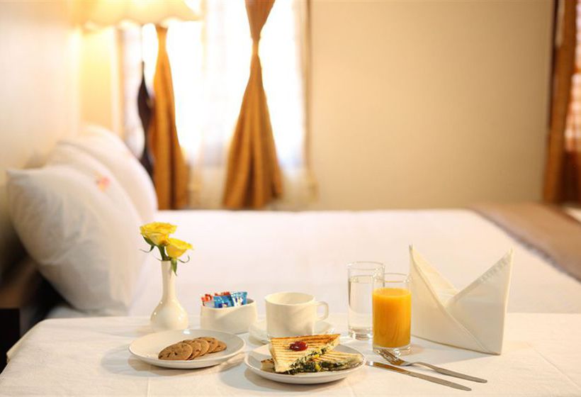 Hotel Meenakshi Sunshine 5