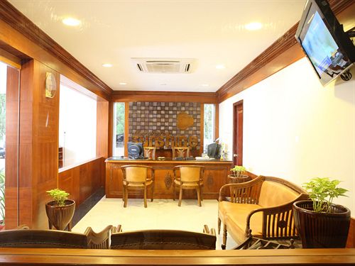 Hotel Meenakshi Sunshine 8