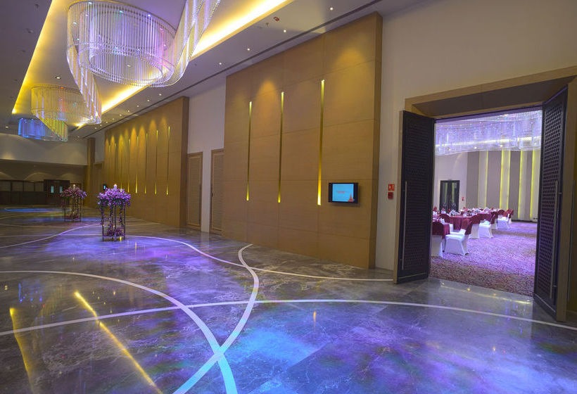 The Gateway Hotel Ge Road Raipur 17