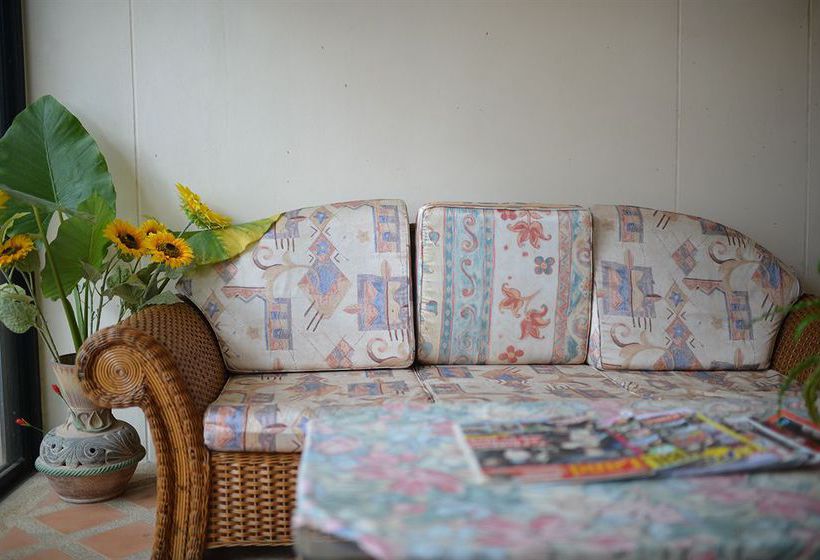 Hotel In On The Beach 10