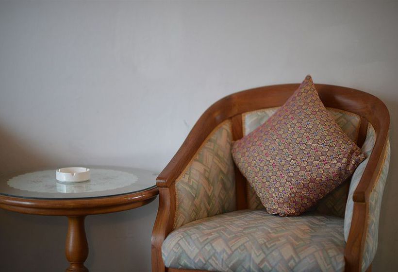 Hotel In On The Beach 15