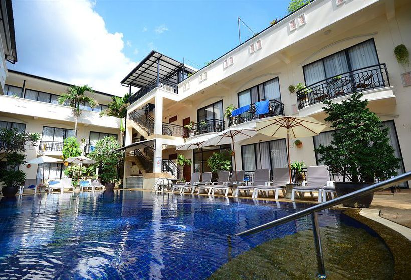 Hotel In On The Beach 6