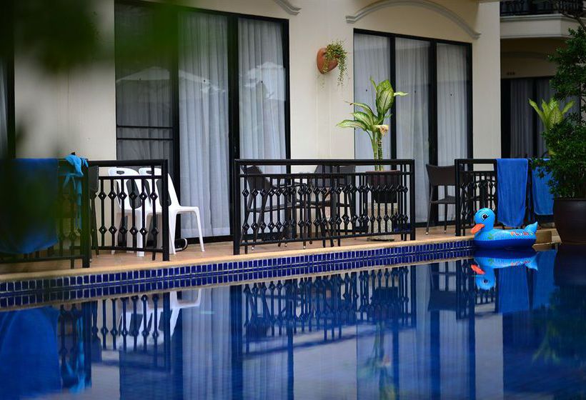 Hotel In On The Beach 9