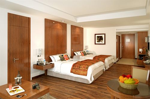 Lemon Tree Hotel Dehradun 16