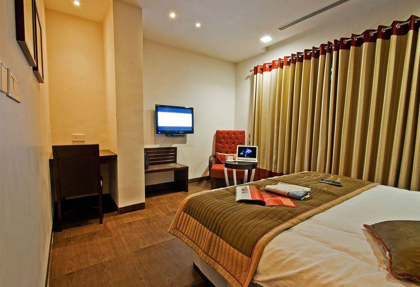 Hotel Green Leaves 3