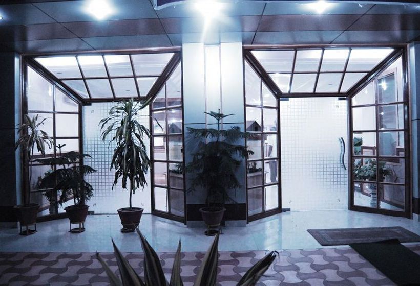 Hotel Delta International 10