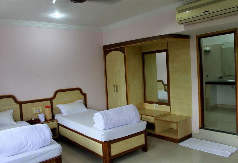 Hotel Delta International 14