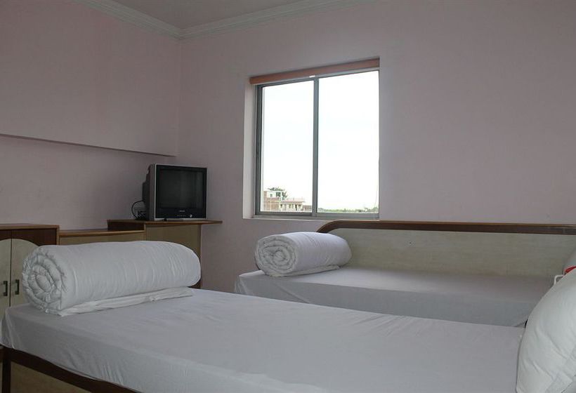 Hotel Delta International 16