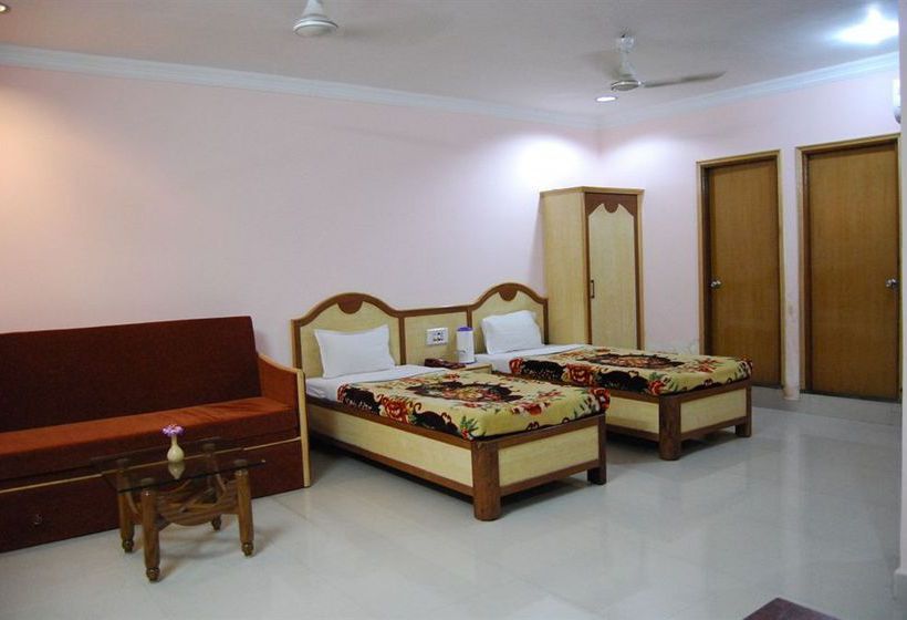 Hotel Delta International 4