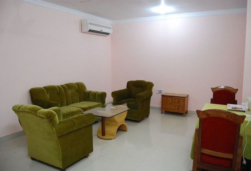 Hotel Delta International 9