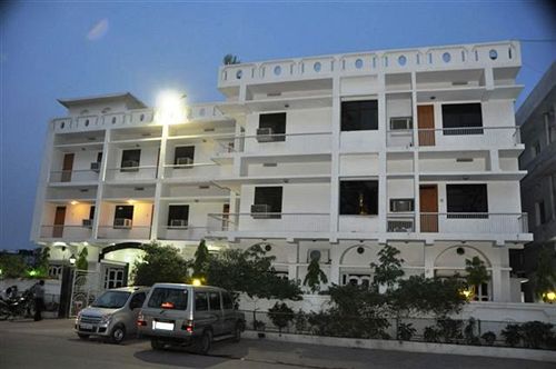 Hotel Sujata 6