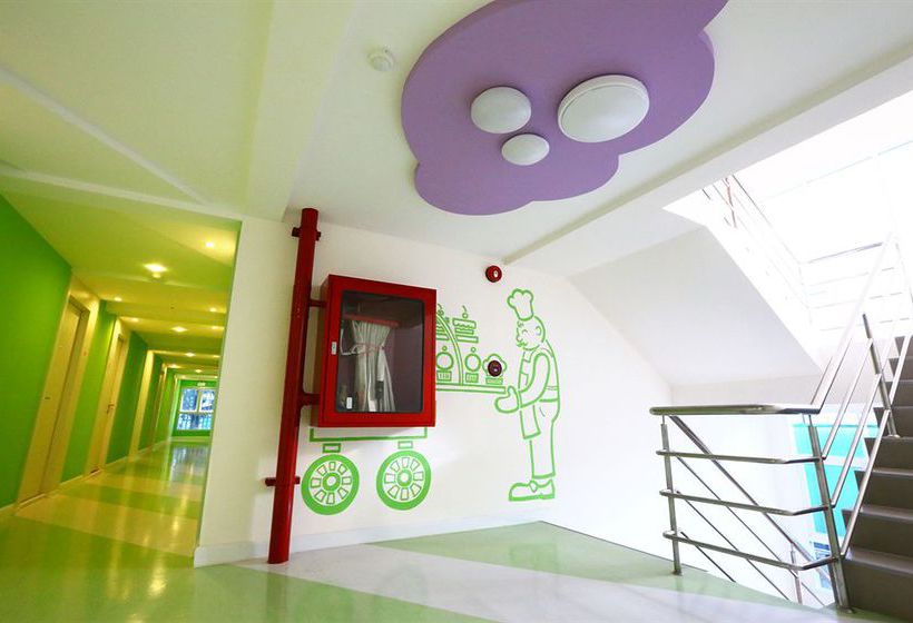 Hotel The Tint At Phuket Town