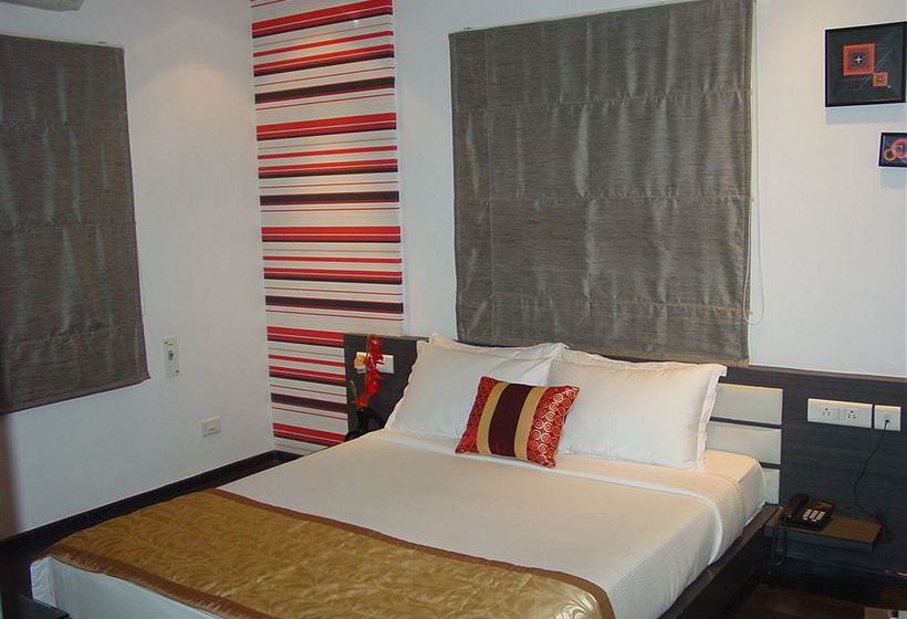 Pension Executive Comfort Guest House T. Nagar Nandanam 9