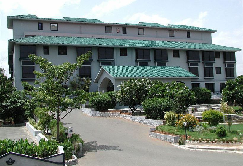 Velan Hotel Greenfields 5