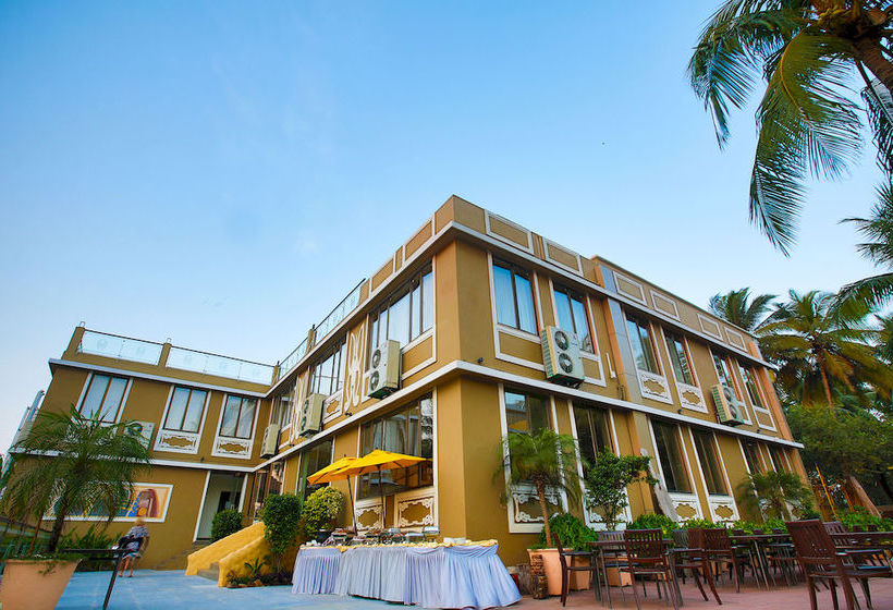 Acacia Palms Resort 19