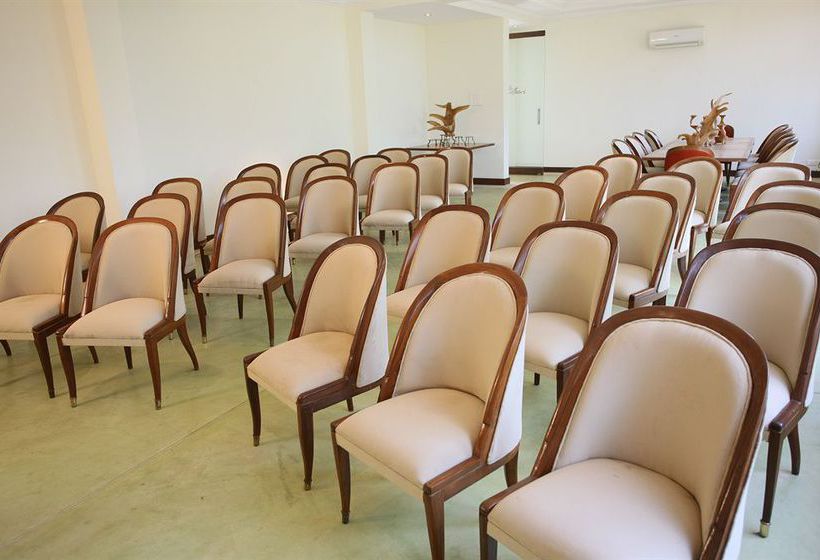 Acacia Palms Resort 5