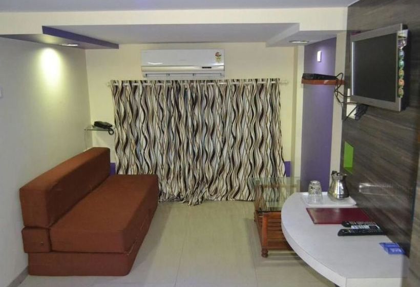 Hotel Blue Orchids Executive 2