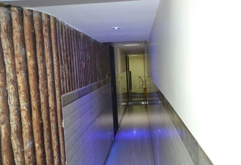 Hotel Blue Orchids Executive 4