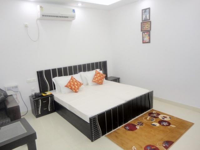 Hotel The Royal Park Plaza