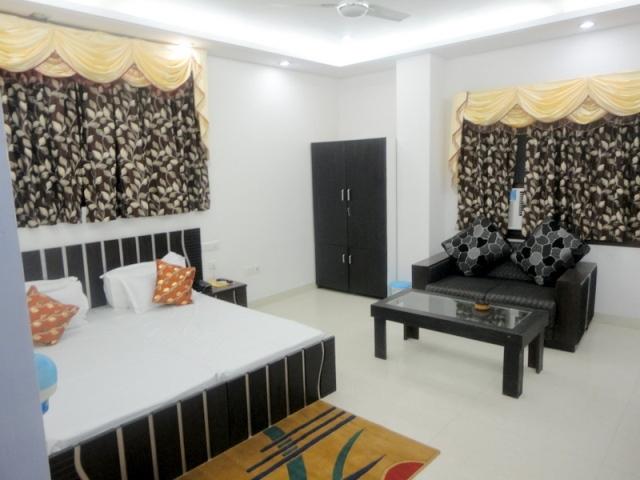 Hotel The Royal Park Plaza 2