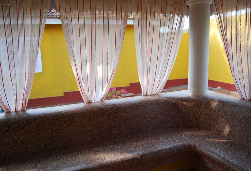 Hotel Bougainvillea Granpa''s Inn 9