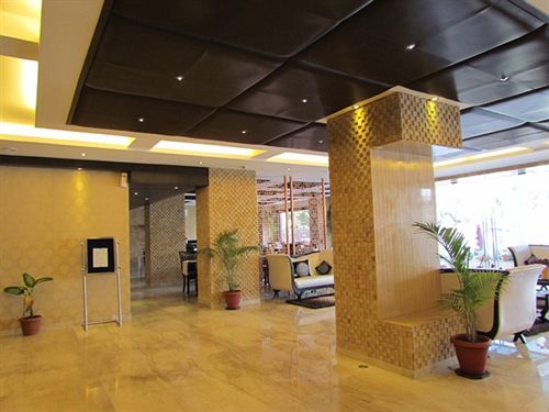 Hotel Pine Spring Wazir Bagh 12