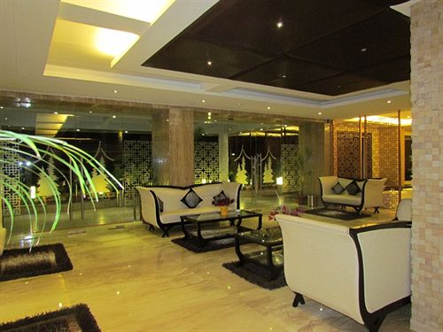 Hotel Pine Spring Wazir Bagh 16