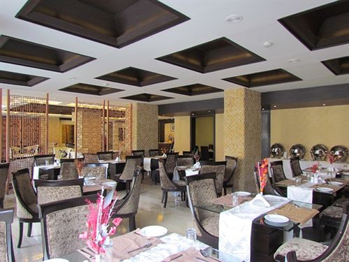 Hotel Pine Spring Wazir Bagh 2