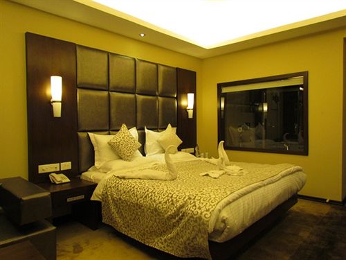 Hotel Pine Spring Wazir Bagh 20