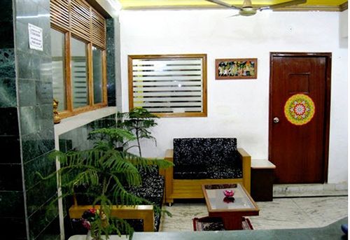 Hostel Ajay International 13