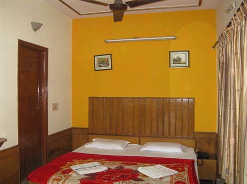 Hostel Ajay International 15