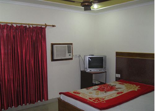 Hostel Ajay International 19