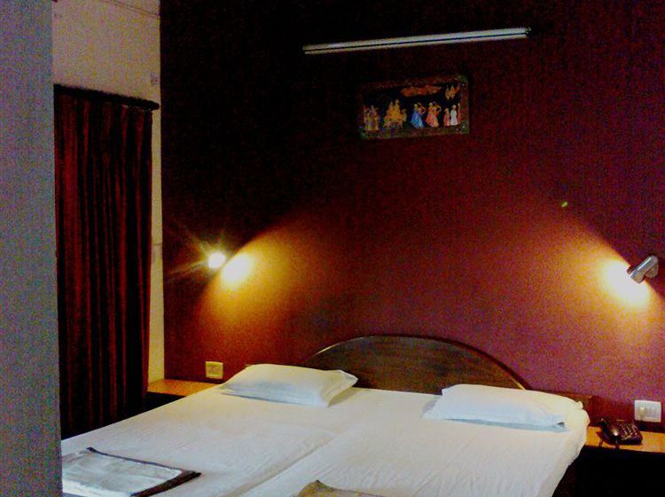 Hostel Ajay International 5