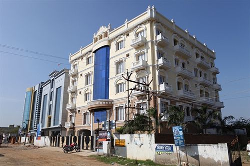 Red Sun Serviced Apartments 14