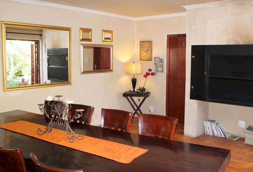 Pensión Goblin's Mead 12