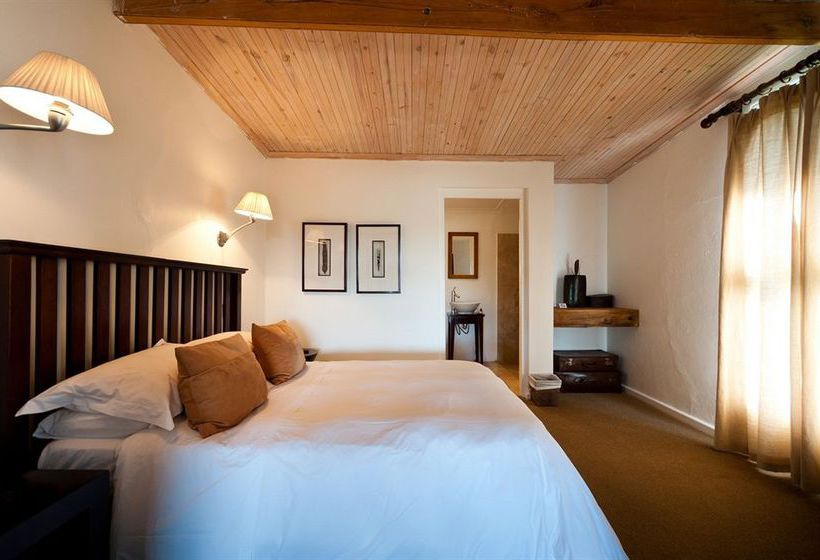 Amakhala Game Reserve - Leeuwenbosch Country House 8