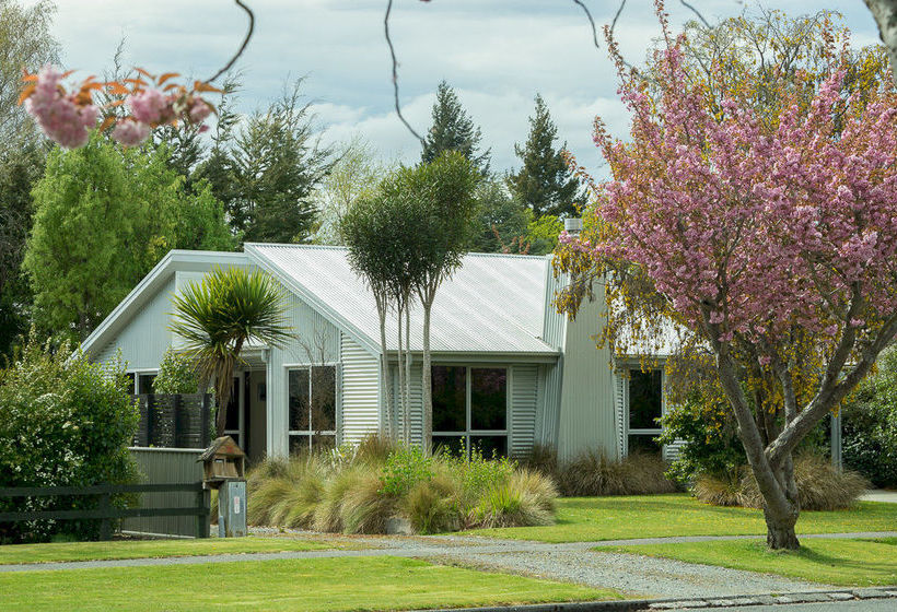 Fiordland Lakeview Motel And Apartments 6