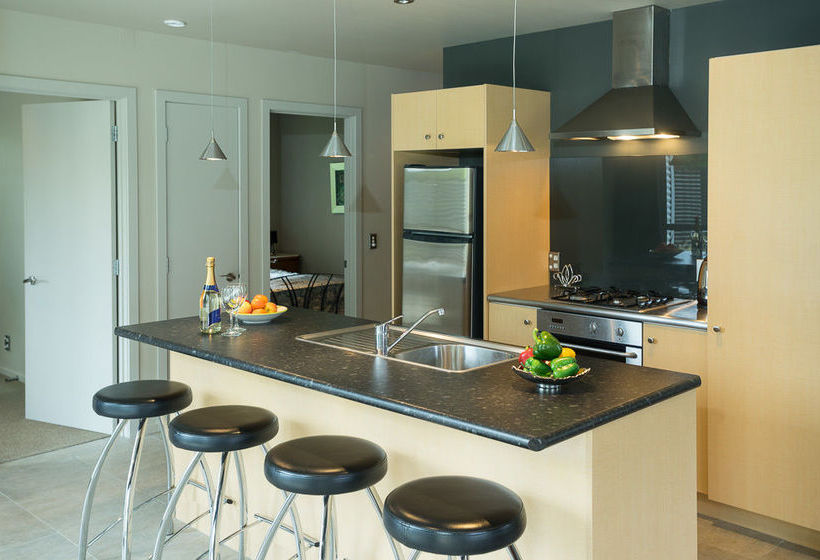 Fiordland Lakeview Motel And Apartments 8