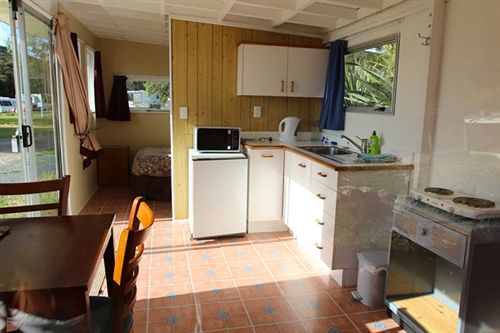 Hotel Russell - Orongo Bay Holiday Park 16