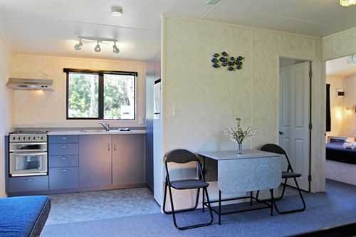 Hotel Russell - Orongo Bay Holiday Park 7