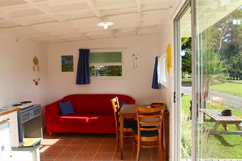 Hotel Russell - Orongo Bay Holiday Park 9