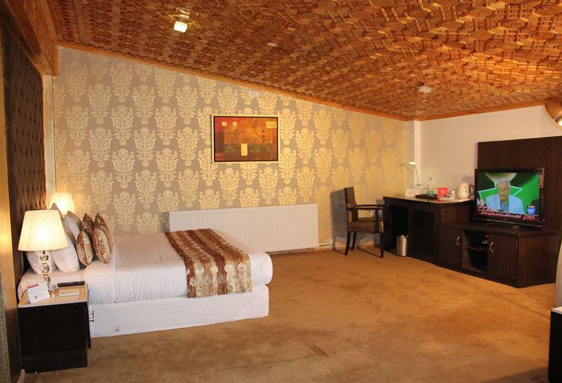 Batra Hotel And Residences Srinagar Jammu y Cachemira