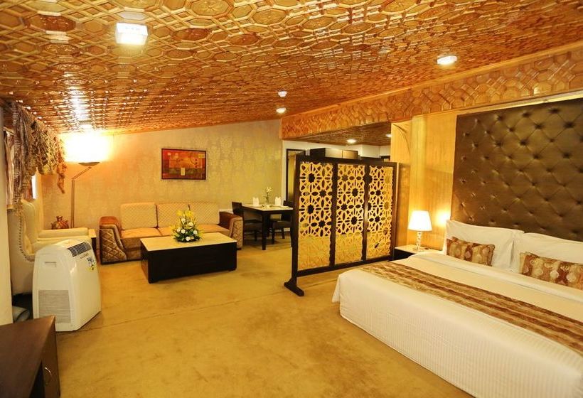 Batra Hotel And Residences 15